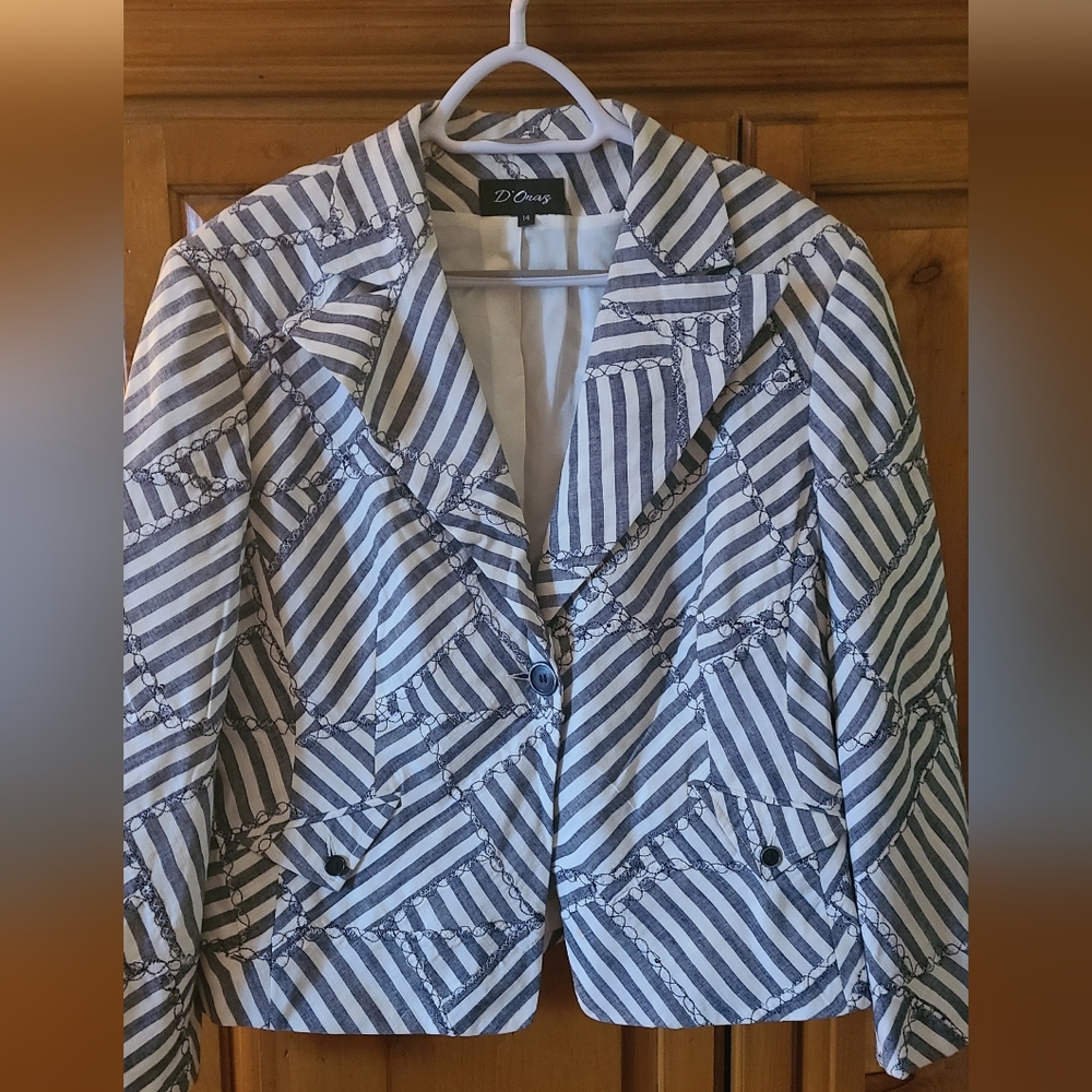Chic Women's Blue Striped Jacket